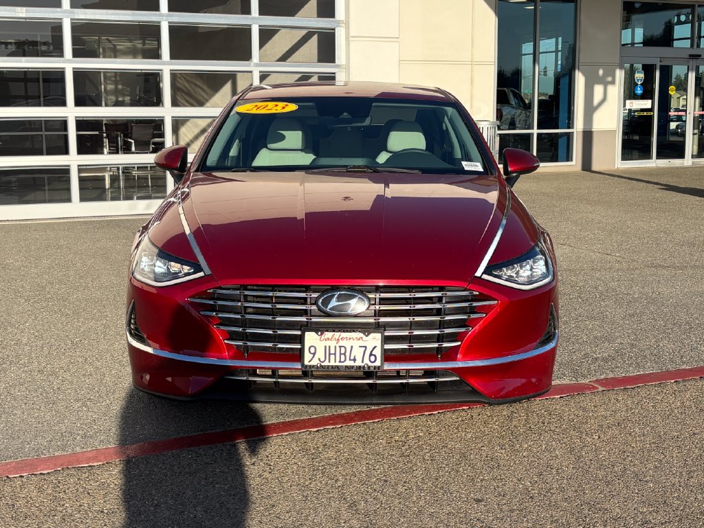 Used 2023 Hyundai Sonata Blue FWD image 2