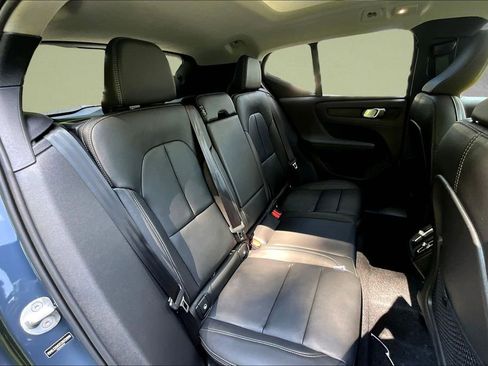 New 2026 Volvo XC40 B5 Core w/ Protection Package Premier AWD/4WD image 9