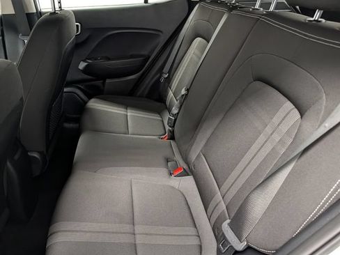 Used 2020 Hyundai Venue SEL FWD image 11