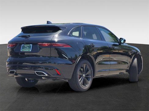 New 2025 Jaguar F-PACE R-Dynamic S image 4