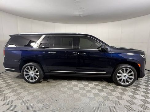 Used 2021 Cadillac Escalade ESV Premium Luxury Platinum AWD/4WD image 9