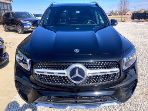 Used 2022 Mercedes-Benz GLB 250 4MATIC image 5