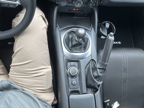New 2026 MAZDA MX-5 Miata Sport RWD image 28