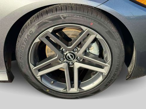 Certified 2025 Nissan Z Sport w/ Floor Mat Package image 9