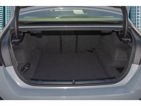 Used 2025 BMW 530i w/ M Sport Package RWD image 9