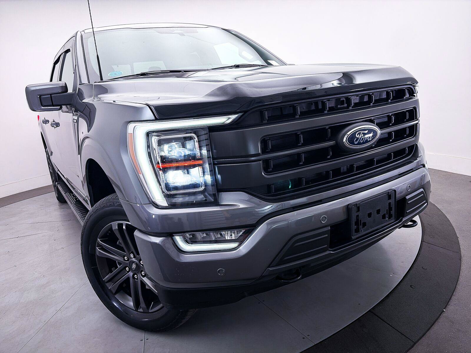 Used 2022 Ford F150 Lariat w/ Equipment Group 502A High AWD/4WD image 9