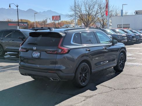 Used 2024 Honda CR-V Sport image 3