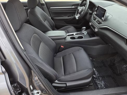 Used 2022 Nissan Altima 2.5 SV FWD image 31