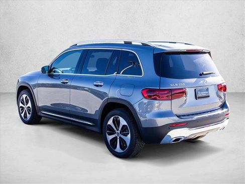 New 2026 Mercedes-Benz GLB 250 4MATIC image 7
