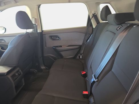 Used 2023 Nissan Rogue S FWD image 13