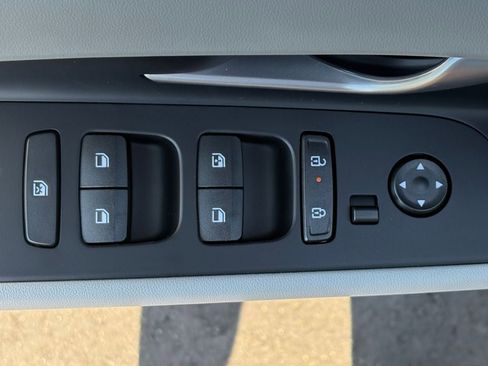 New 2026 Hyundai Elantra Limited FWD image 15