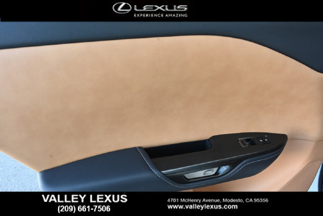 Certified 2023 Lexus RZ 450e Premium w/ Technology Package AWD/4WD image 19