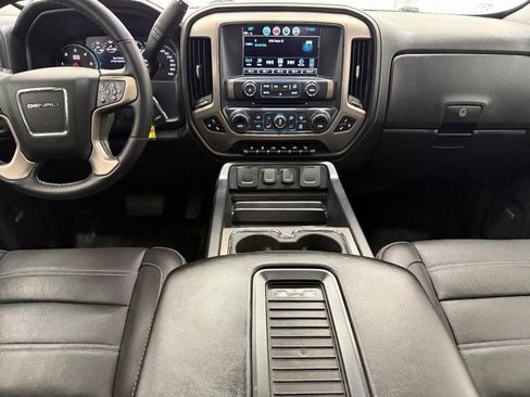 Used 2018 GMC Sierra 1500 Denali image 9