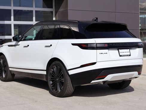 New 2026 Land Rover Range Rover Velar Dynamic SE image 8