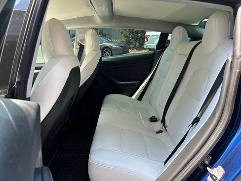 Used 2022 Tesla Model 3 Long Range AWD/4WD image 11