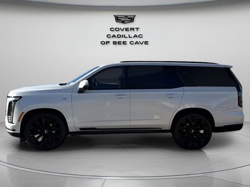 Certified 2025 Cadillac Escalade Sport Platinum image 5