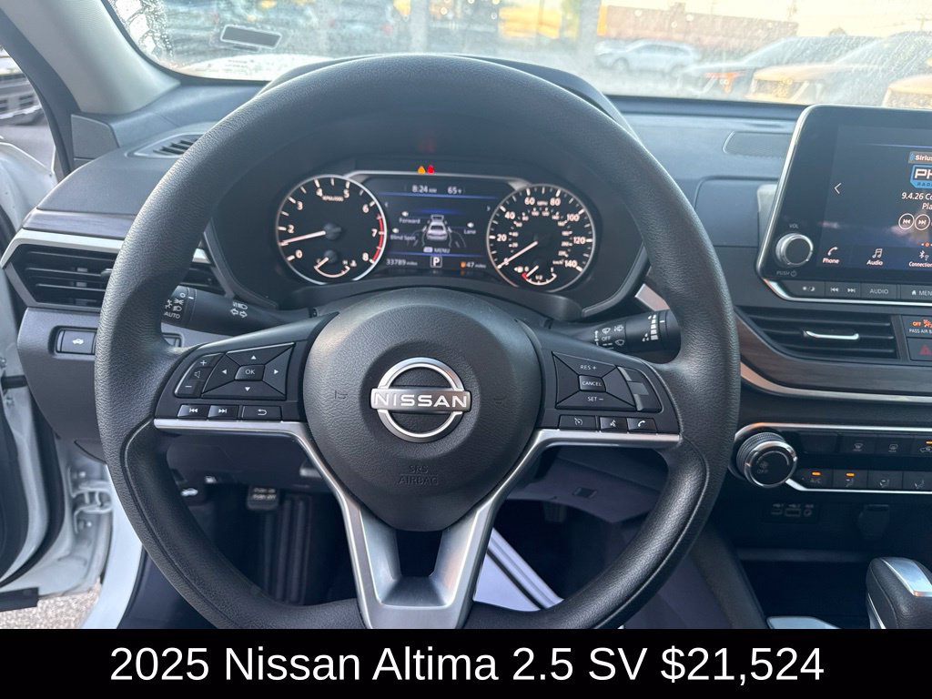 Used 2025 Nissan Altima 2.5 SV FWD image 21