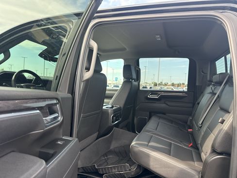 Used 2025 Chevrolet Silverado 2500 LTZ w/ Z71 Chrome Sport Edition AWD/4WD image 31