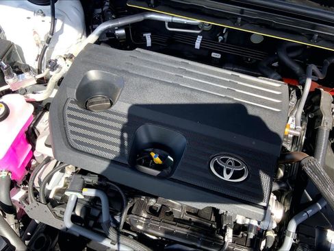 Certified 2026 Toyota Crown XLE image 30