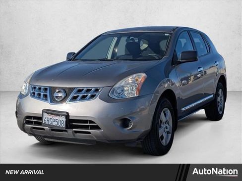 Used 2011 Nissan Rogue S image 1