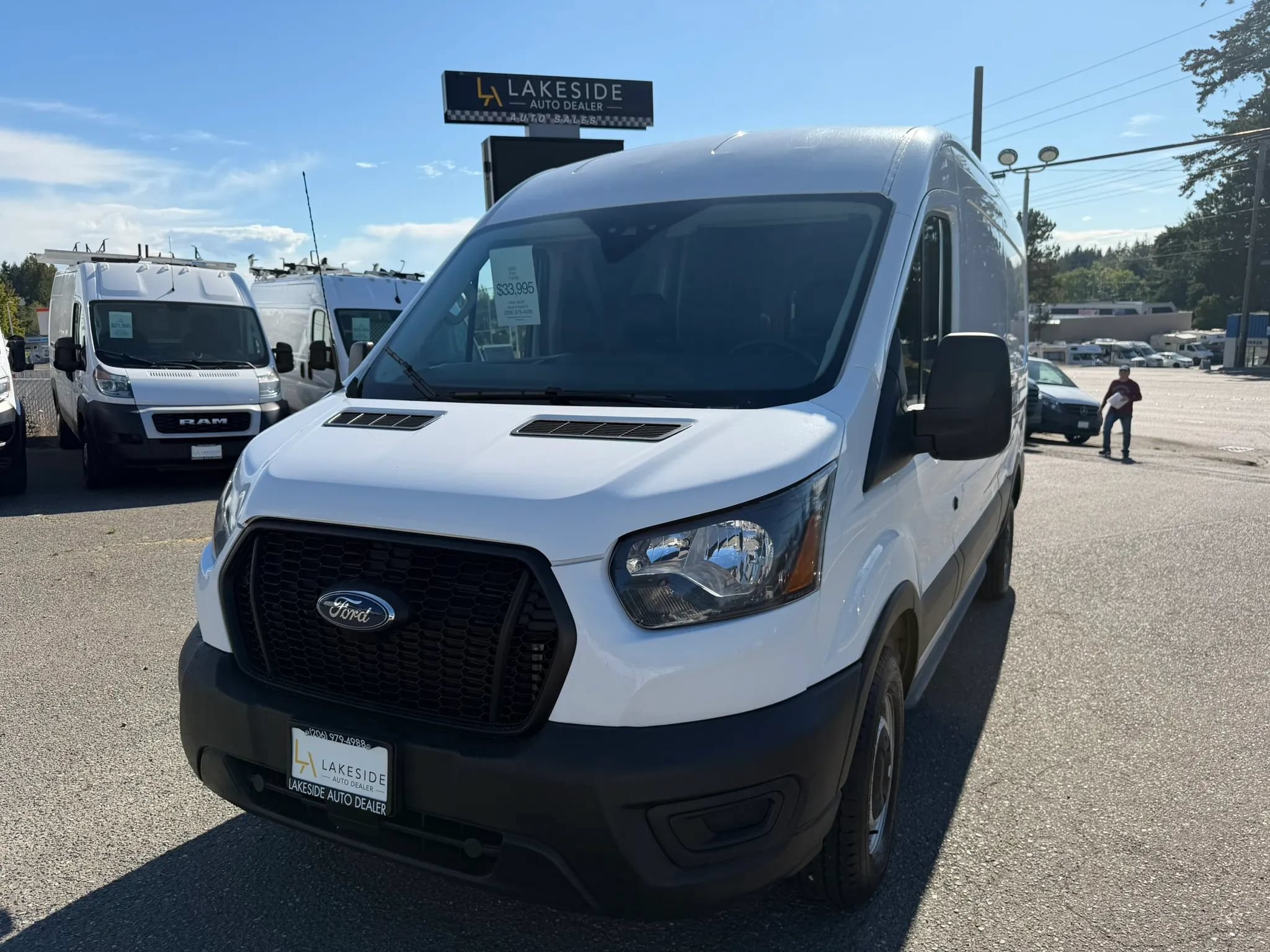 Used 2023 Ford Transit 250 Medium Roof RWD image 1