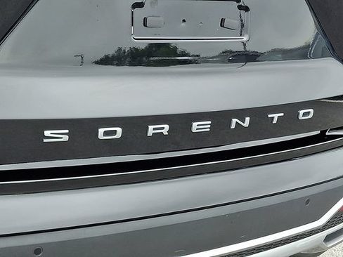 Used 2022 Kia Sorento SX Prestige w/ Panoramic Sunroof Package AWD/4WD image 31