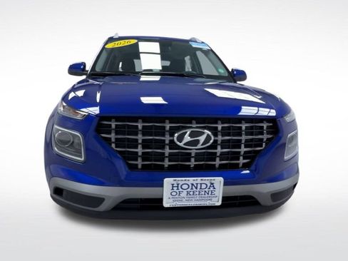 Used 2026 Hyundai Venue SEL FWD image 3