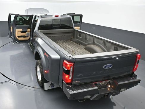 Used 2024 Ford F350 Lariat w/ FX4 Off-Road Package image 50