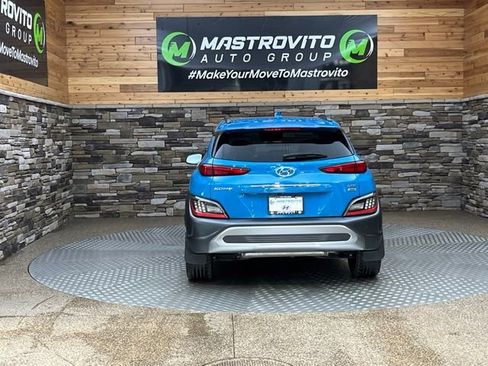 Used 2022 Hyundai Kona Limited AWD/4WD image 11