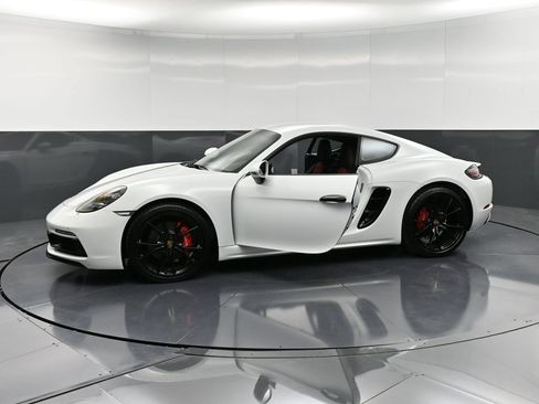New 2025 Porsche 718 Cayman S image 33