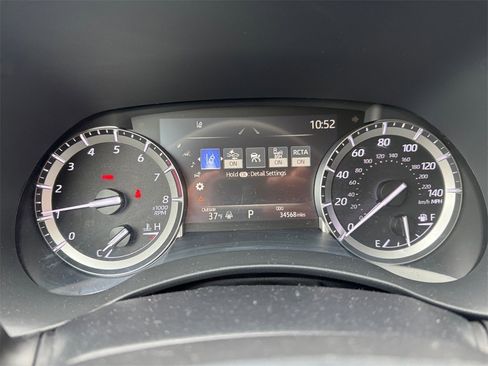 Used 2022 Toyota Highlander XLE image 21