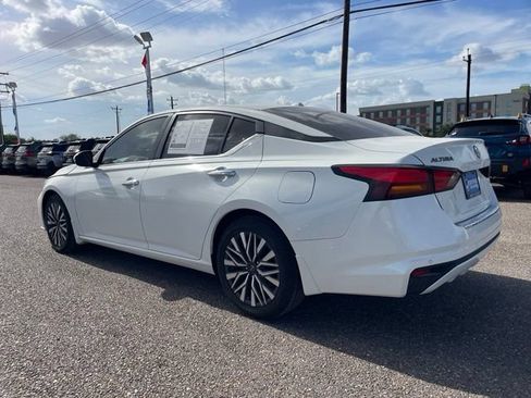 Used 2023 Nissan Altima 2.5 SV FWD image 6