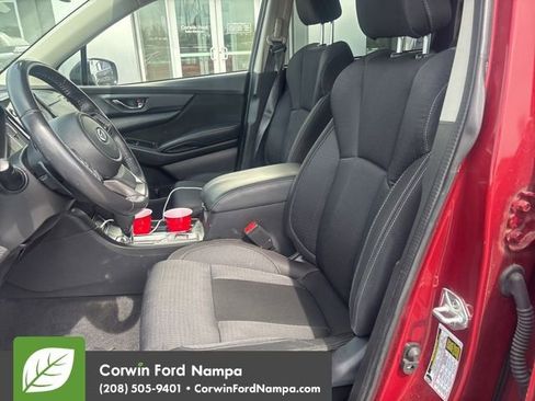 Used 2023 Subaru Ascent Premium w/ Convenience Package image 9