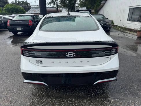 Used 2024 Hyundai Sonata SEL image 16