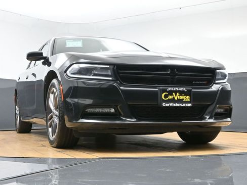 Used 2019 Dodge Charger SXT AWD/4WD image 43