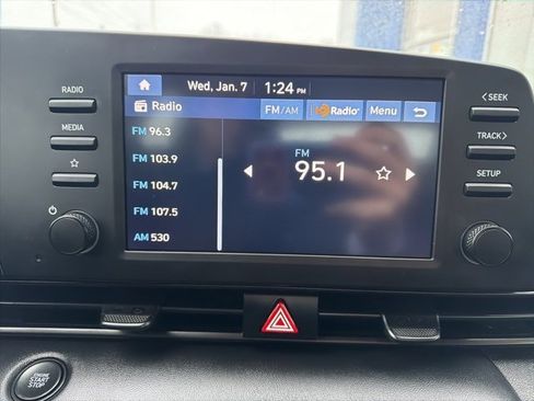 Used 2025 Hyundai Elantra Sport image 21