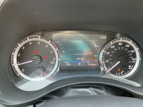 Used 2023 Toyota Highlander XLE FWD image 26