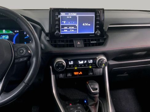 Used 2022 Toyota RAV4 SE w/ Weather & Moonroof Package AWD/4WD image 7