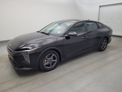 Used 2025 Kia K4 FWD image 2