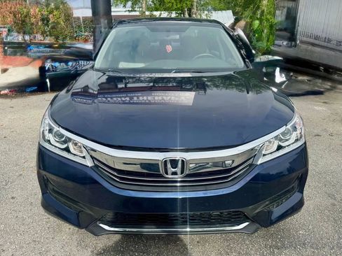 Used 2017 Honda Accord LX image 10