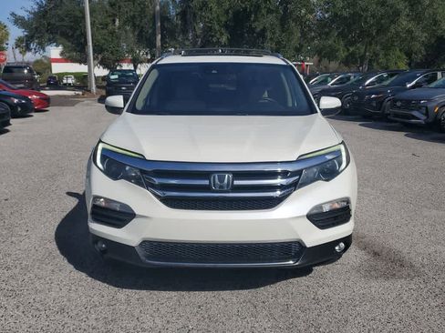 Used 2018 Honda Pilot Elite image 9