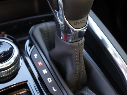 New 2026 GMC Canyon Elevation w/ Convenience Package image 36