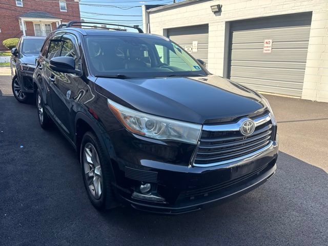 Used 2016 Toyota Highlander Limited Platinum AWD/4WD image 11