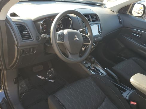 Used 2025 Mitsubishi Outlander Sport LE image 19