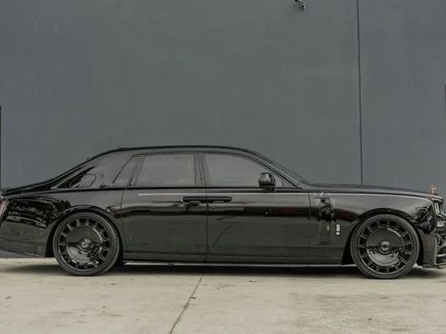 Used 2024 Rolls-Royce Phantom Sedan image 6