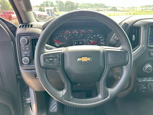 Used 2025 Chevrolet Silverado 1500 Custom AWD/4WD image 14
