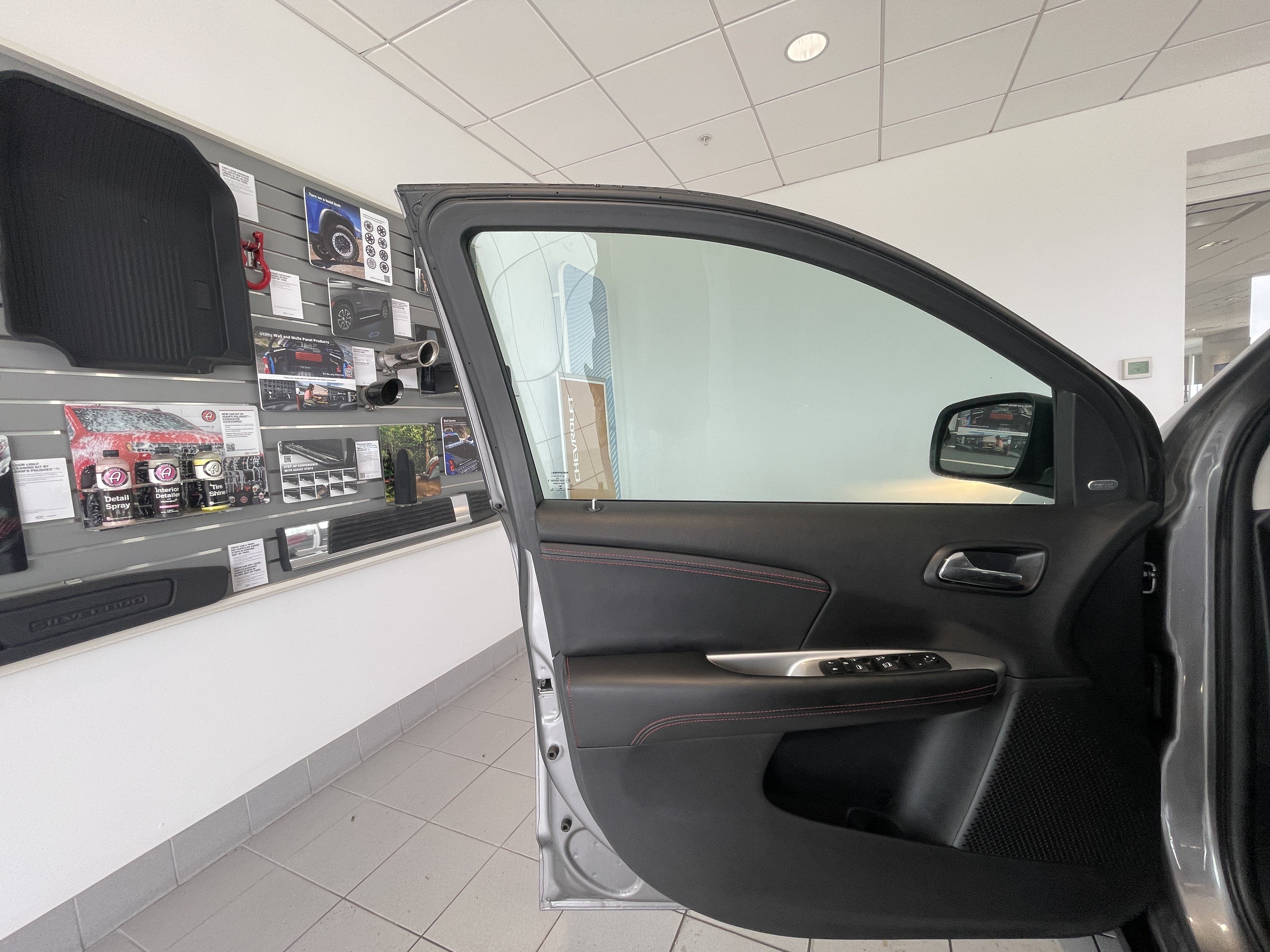 Used 2012 Dodge Journey R/T w/ Navigation & Sound Group I FWD image 10