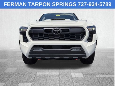 Used 2024 Toyota Tacoma TRD Sport AWD/4WD image 6