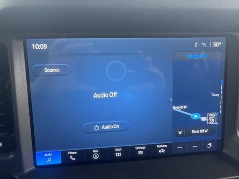 Used 2025 Ford Bronco Badlands image 11