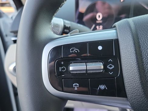 Certified 2026 Genesis GV70 2.5T image 8